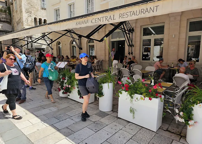 Malena Palace Experience 3* سبليت