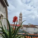 Malena Palace Experience