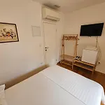 Malena Palace Experience Σπλιτ