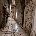 Malena Palace Experience Pensión Split