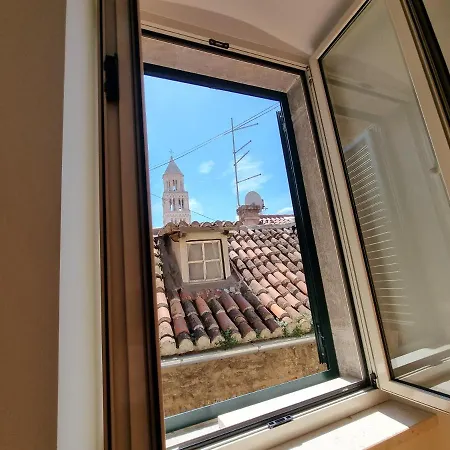 Malena Palace Experience Guest house