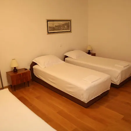Malena Palace Experience Guest house Split