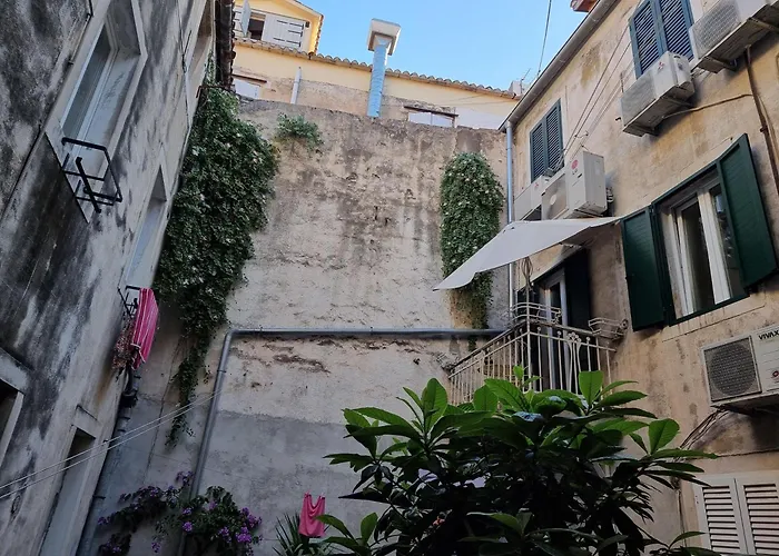 Malena Palace Experience Affittacamere 3*