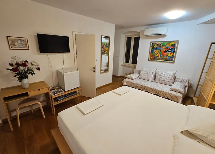 Malena Palace Experience Affittacamere Spalato