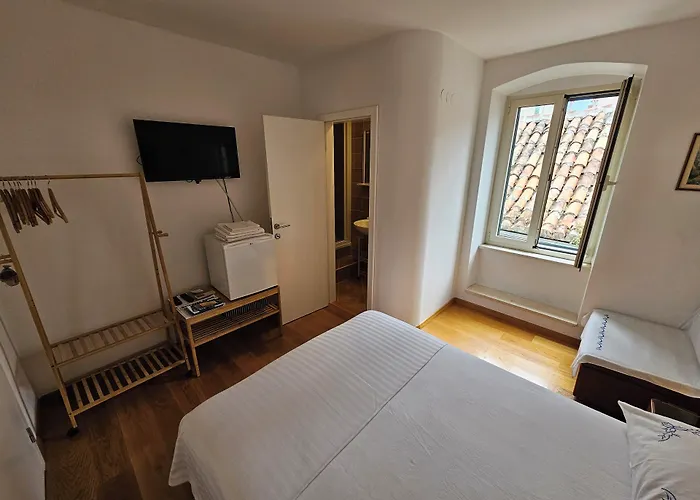 Malena Palace Experience Affittacamere 3*