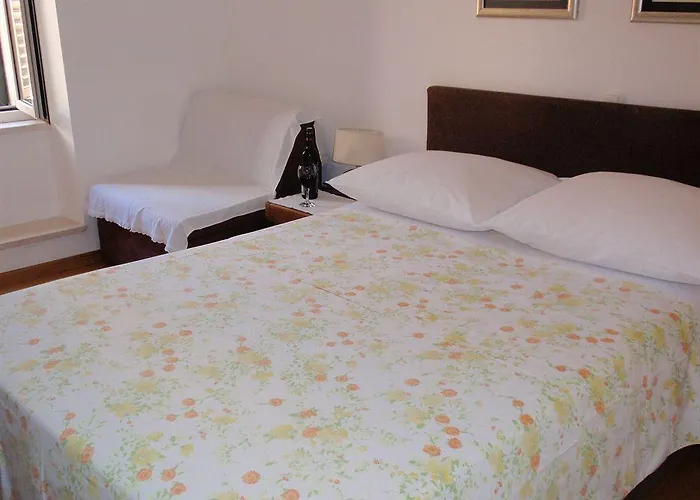 Malena Palace Experience