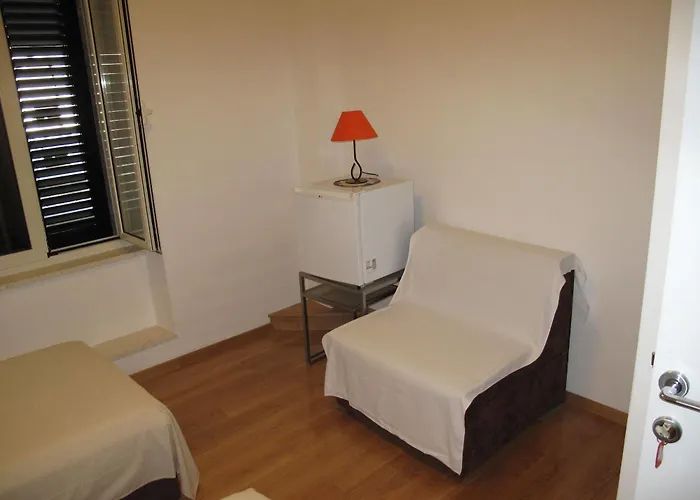 Malena Palace Experience ゲストハウス