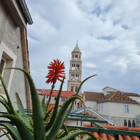 Malena Palace Experience